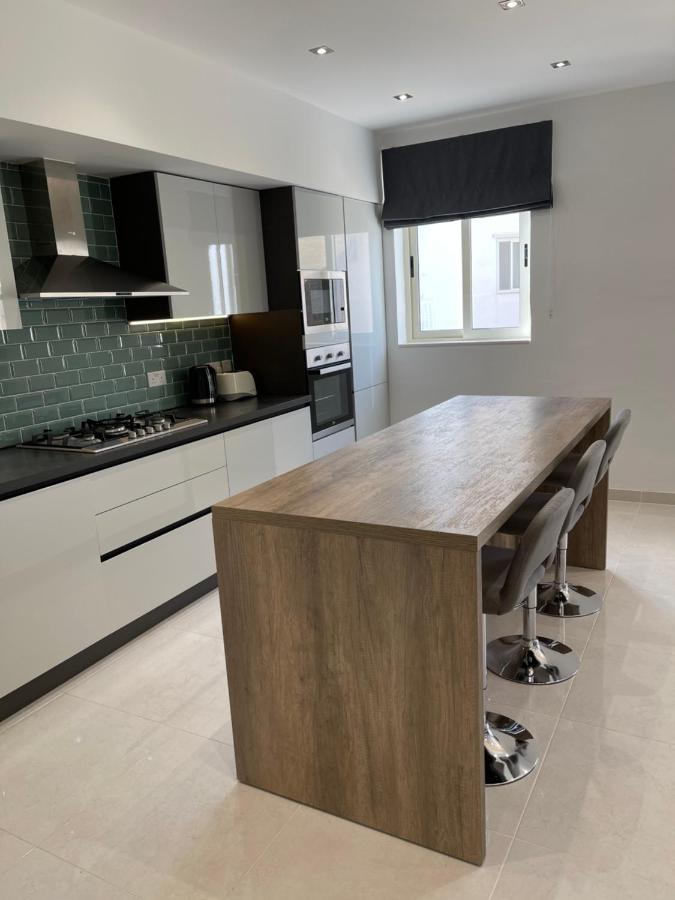 Sunset Modern Apt Near The Beach Birzebbuga Exterior foto